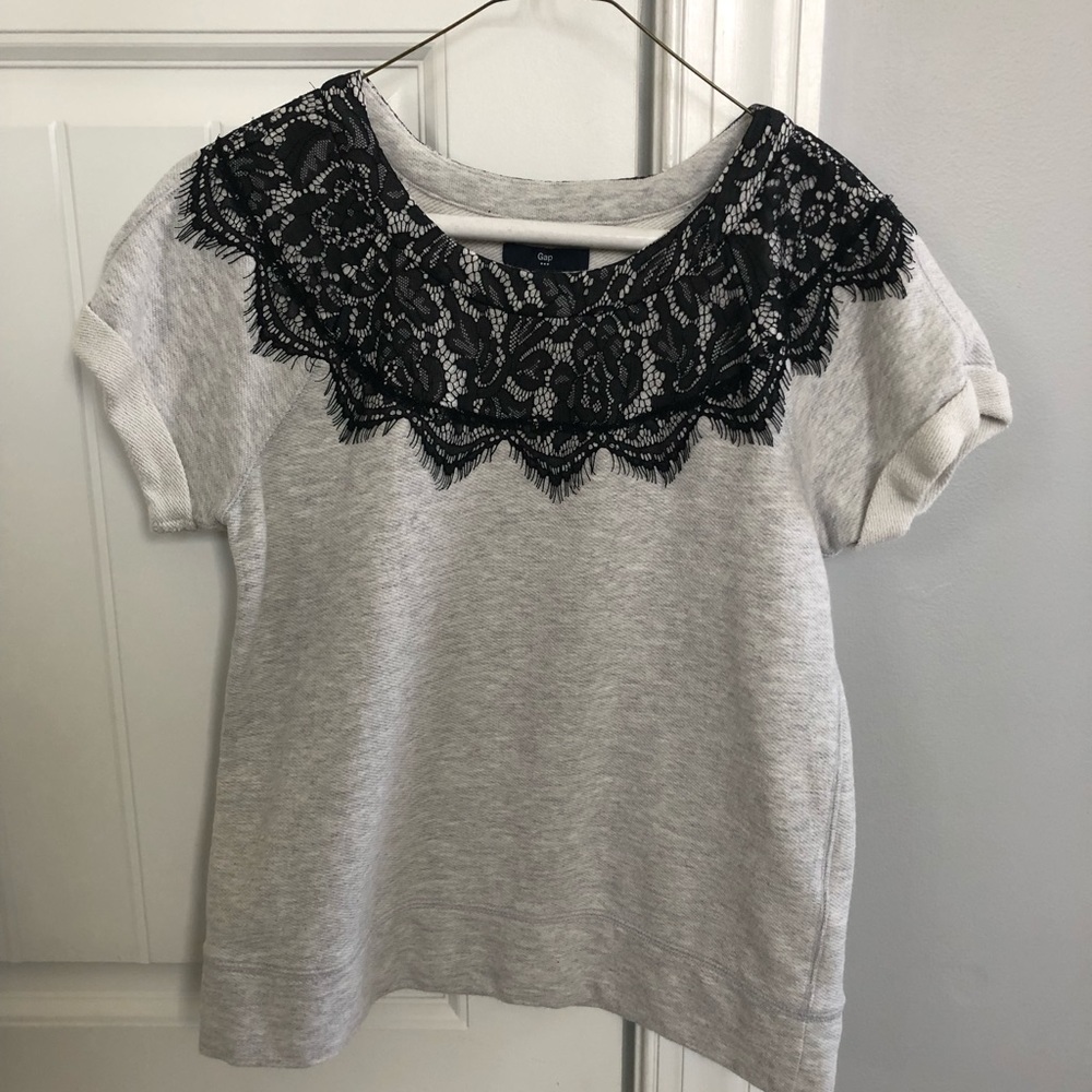 Gap shirt